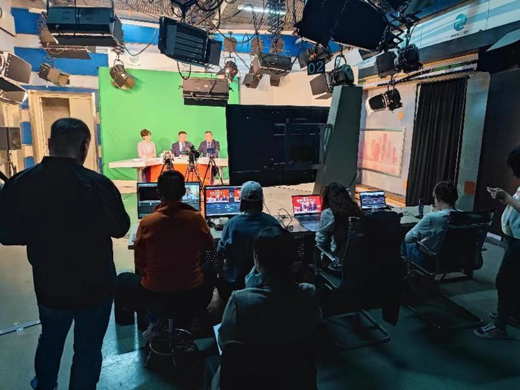 正在上传... 2bfb6e5a1c8153d85dcccec3e3079de3.png