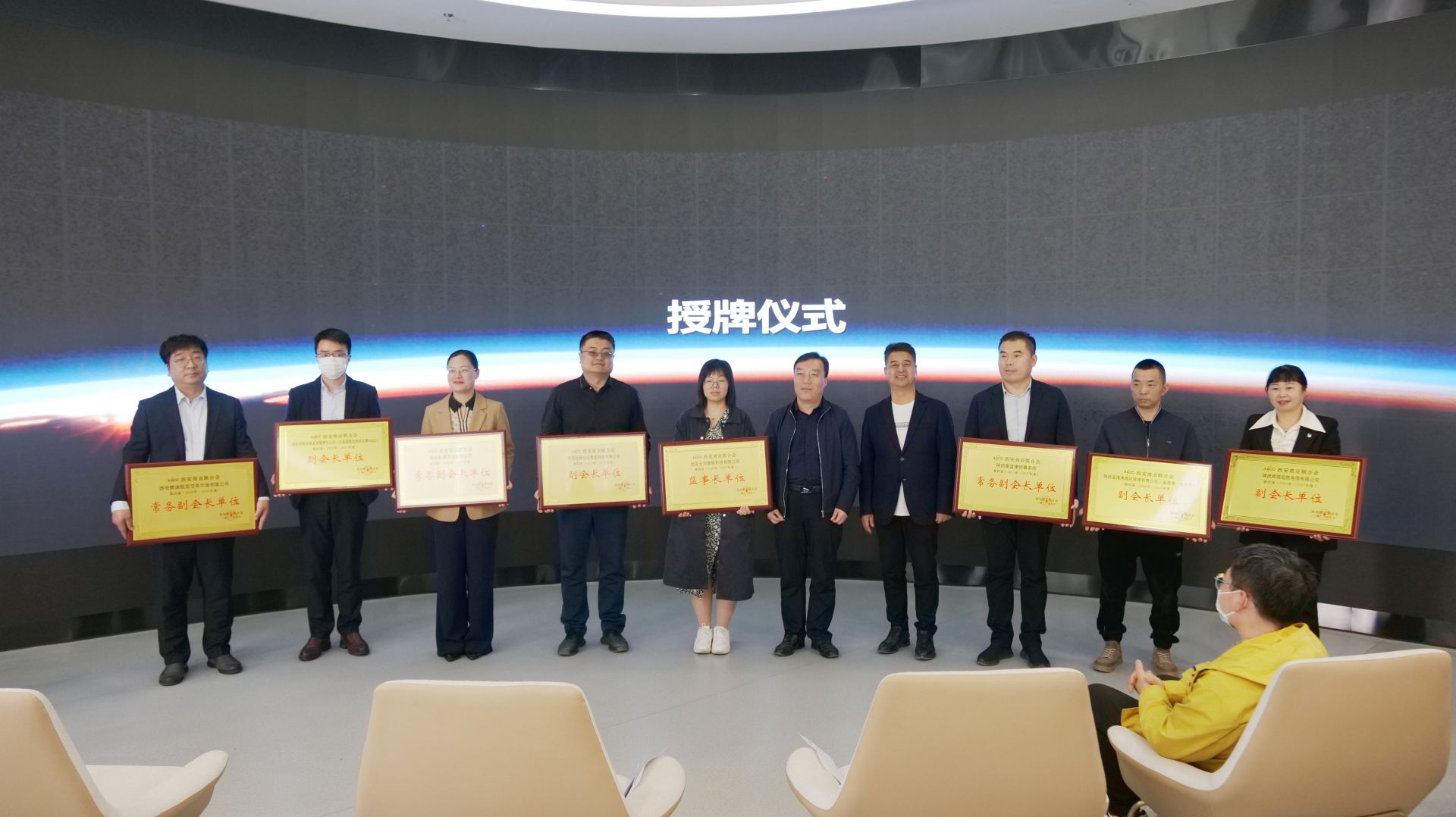 正在上传... 70019ec3a241f19d86f171551c690b56.jpeg