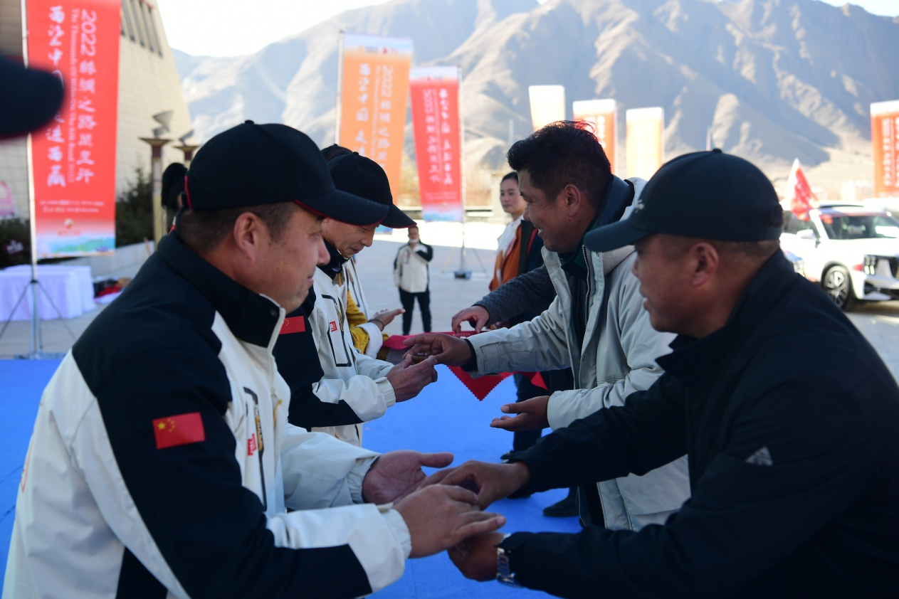 正在上传... 70bfa7b6cbb25f0ba93d55bd8f6471d8.png