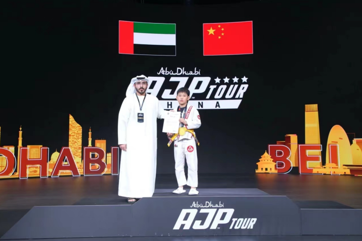 正在上传... 8cdff1a1dced0b94a4f8b85a4597ad76.png