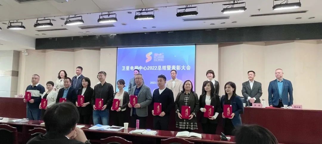 正在上传... 842ecefcc035348aedcb7b75756c60c3.jpg