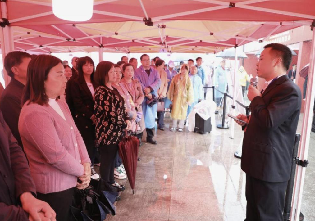 正在上传... b6256f1bb75cb3e5ef559fac565d7d9c.png